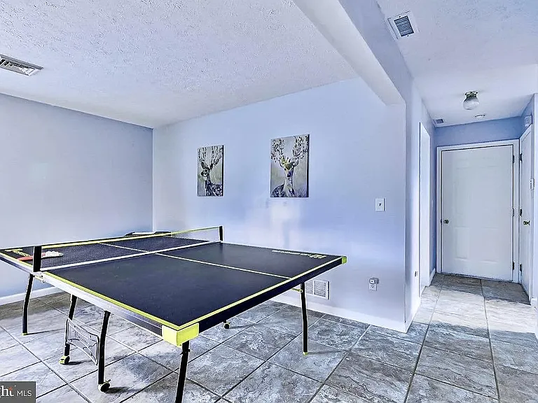 1019 Cricket Ln — Photo 36
