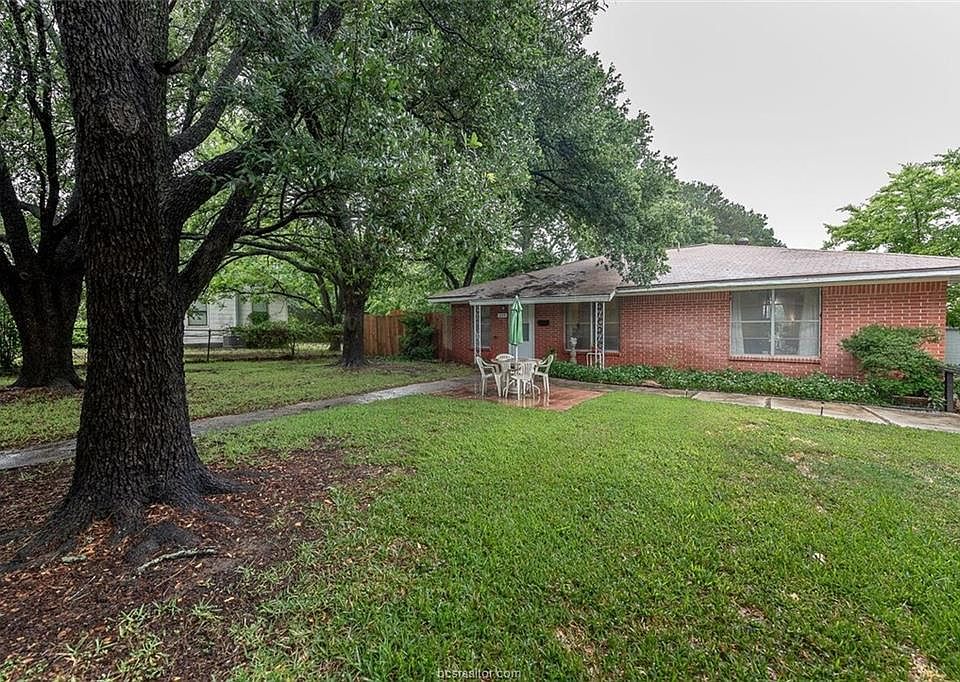 1st image of 609 Norwood Ln