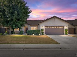 12711 Windy Ridge Dr, Bakersfield, CA 93312