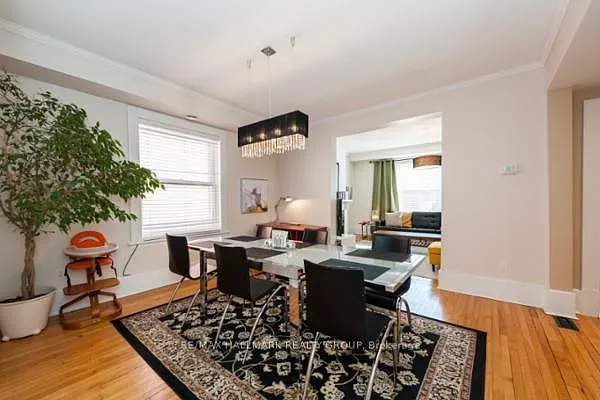 473 Clarence St E — Photo 5