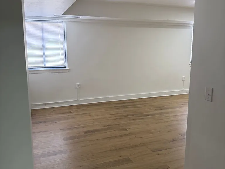 Park Place Apartments — Photo 14