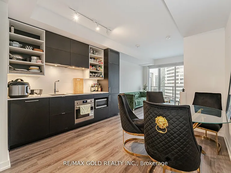 20 Edward St #2506 — Photo 7