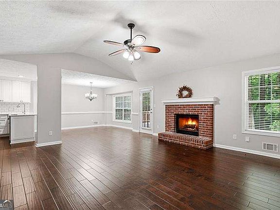 2nd image of 171 Pittypat Pl