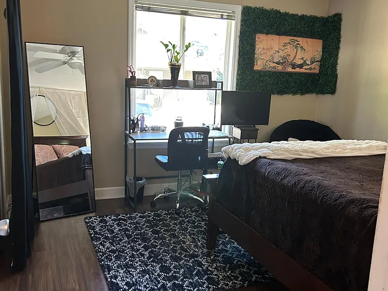 2nd bedroom with double closets