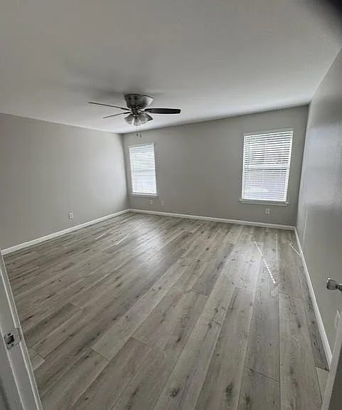 915 Churchill Farms Dr — Photo 12