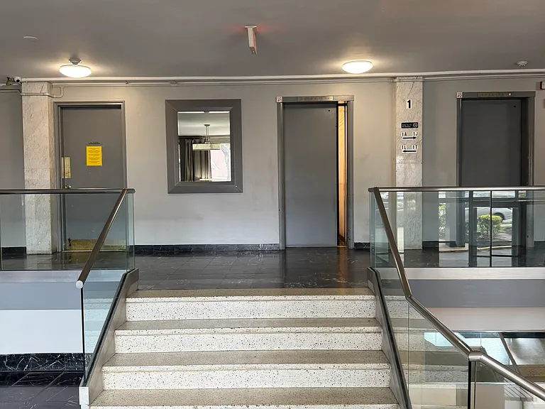 39 E 39th St #2L — Photo 3