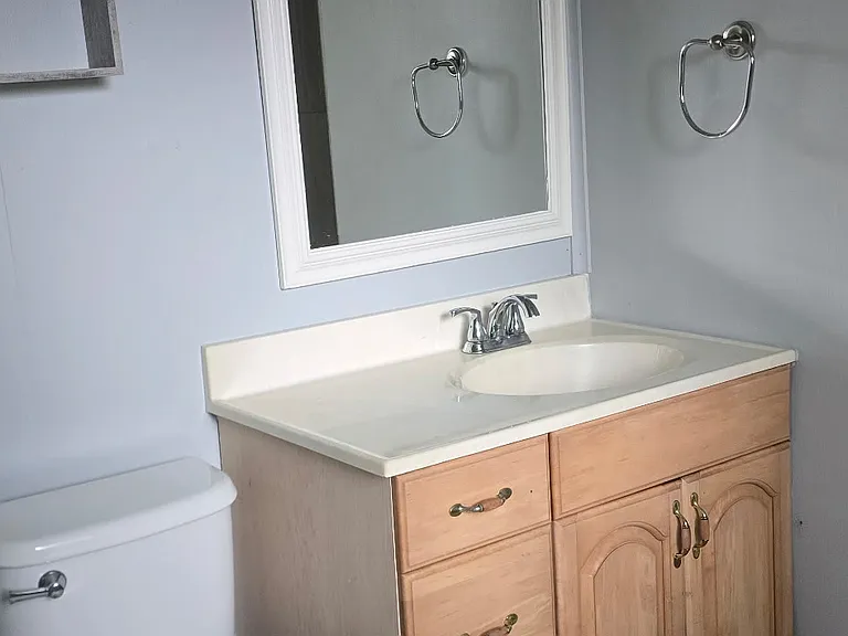 526 Monterey St — Photo 7