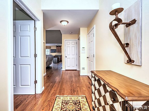 3rd image of 30 Prosperity Court #12