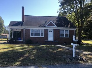 418 Colony St, Siler City, NC 27344