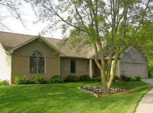 8922 North Ave, Cleveland, WI 53015