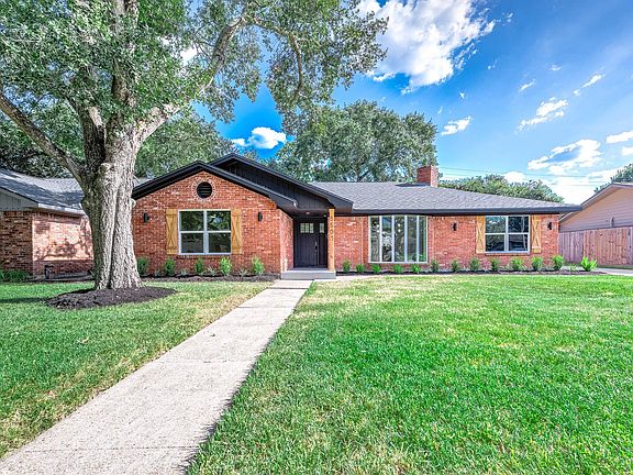 2nd image of 5507 Valkeith Dr