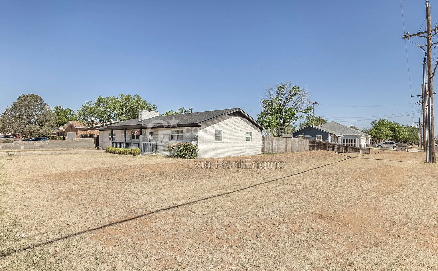 3 bed, 2.0 bath, 1932 sqft, $1,650 — Photo 3