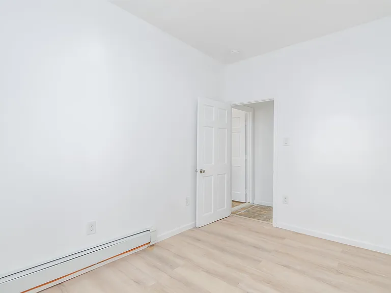 147 Avenue E #3 — Photo 11