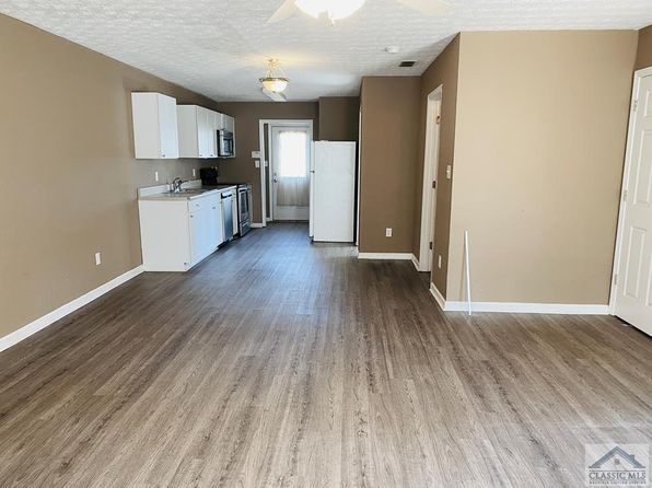 195 Westchester Cir, Athens, GA 30606