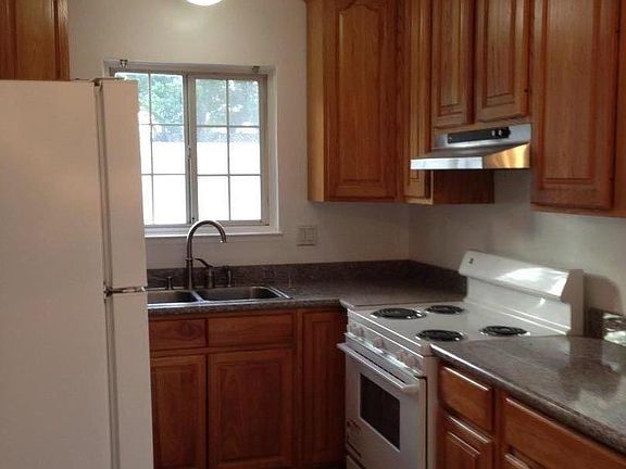 4th image of 781 Sharmon Palms Ln