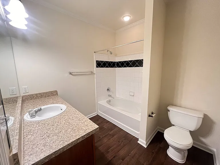 Wesley Kensington Apartments at Stonecrest — Photo 301