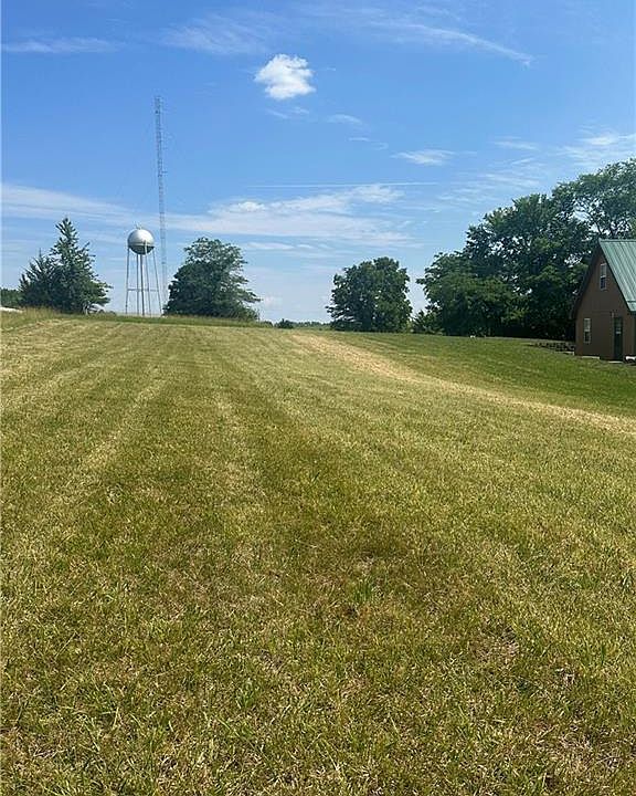 2nd image of 2088 Blue Gill Dr