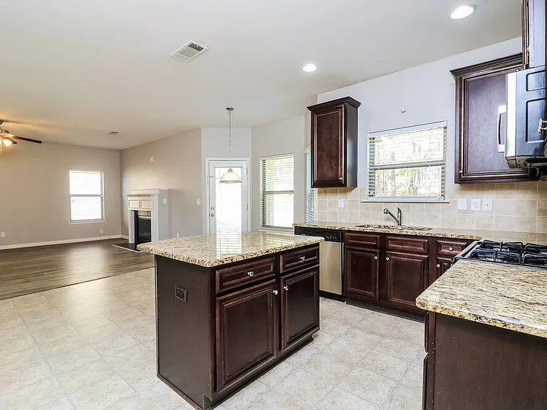 474 Cleburne Pl — Photo 12
