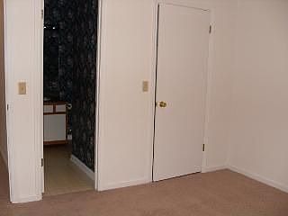 3rd image of 102 Sunny Meadows Dr