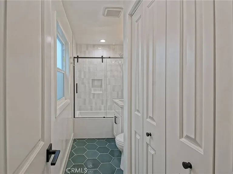 320 Marine Ave — Photo 59