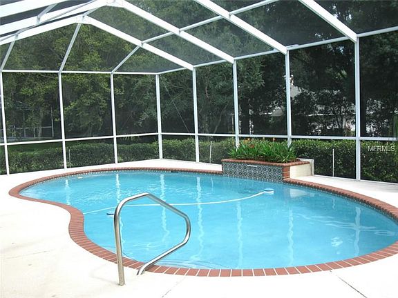 2nd image of 67 Harbour Ct