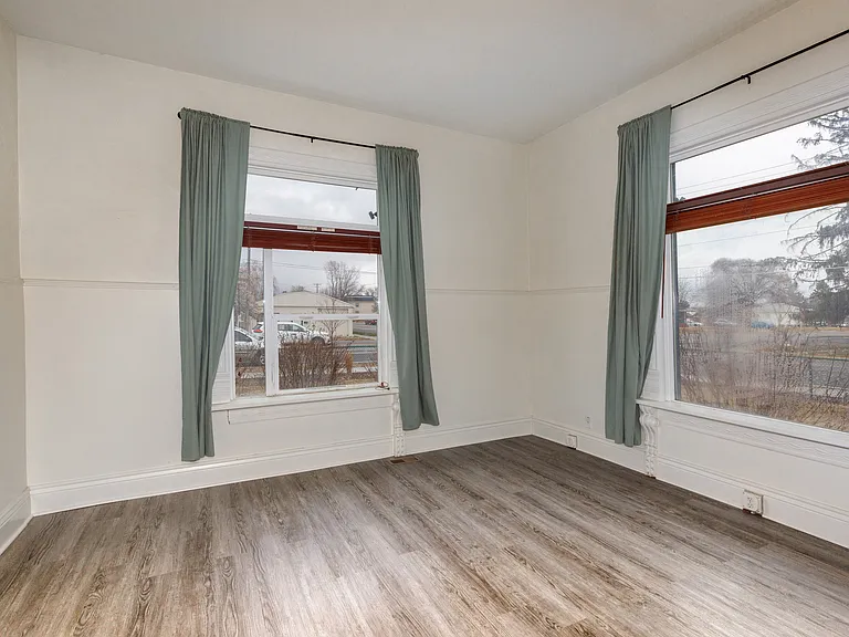 96 S Center St #98 — Photo 8