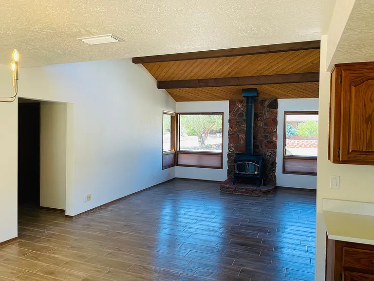 110 Valley Trl — Photo 6