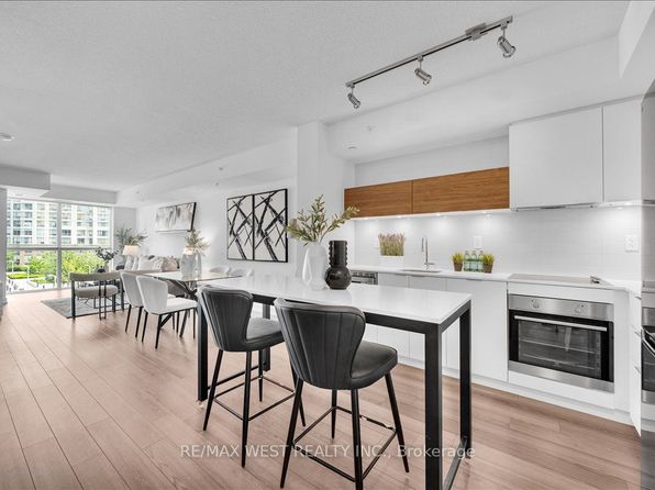 20 Thomas Riley Rd #306, Toronto, ON M9B 0C3