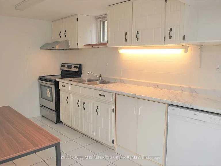 53 Silvio Ave #BASEMENT — Photo 2