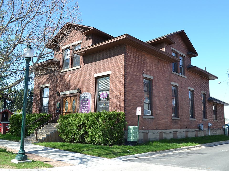 1st image of 112 S Park St