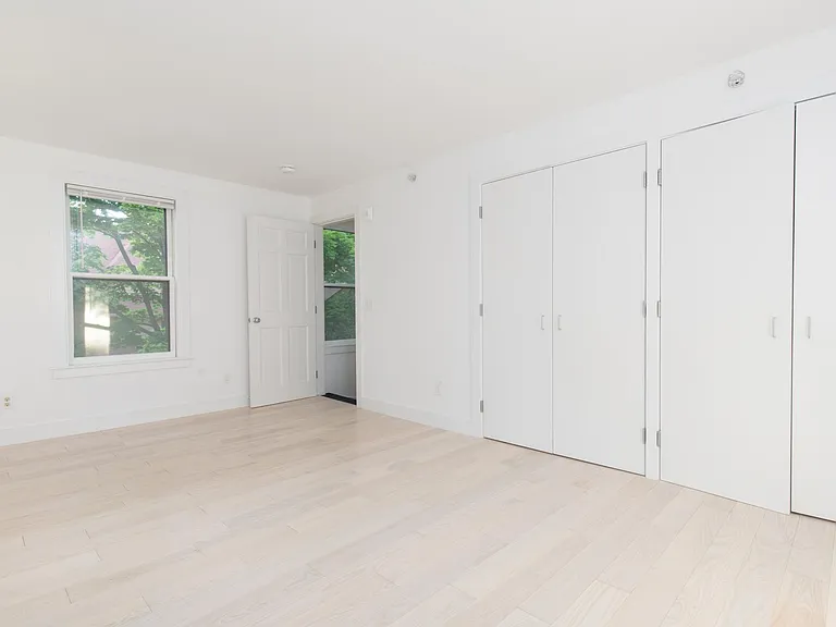 507 Putnam Ave — Photo 14