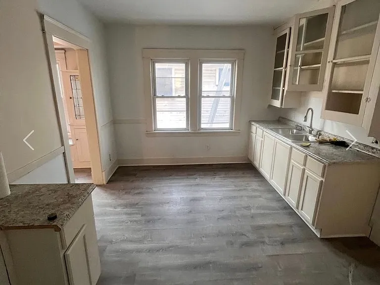 Parkview 9509 — Photo 10