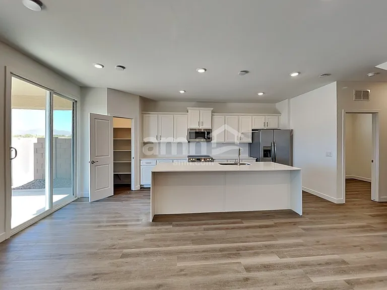 6312 W Calle Bilboa — Photo 4