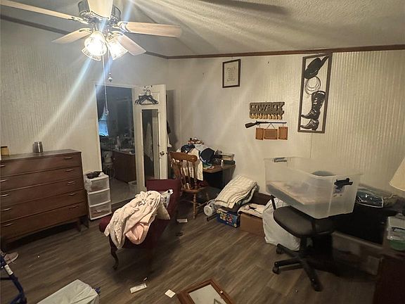 2nd image of 204 Linda Dr