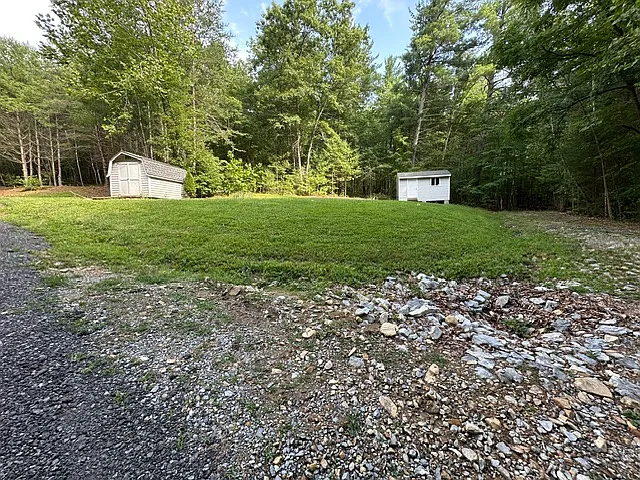 1304 Jollett Rd — Photo 9