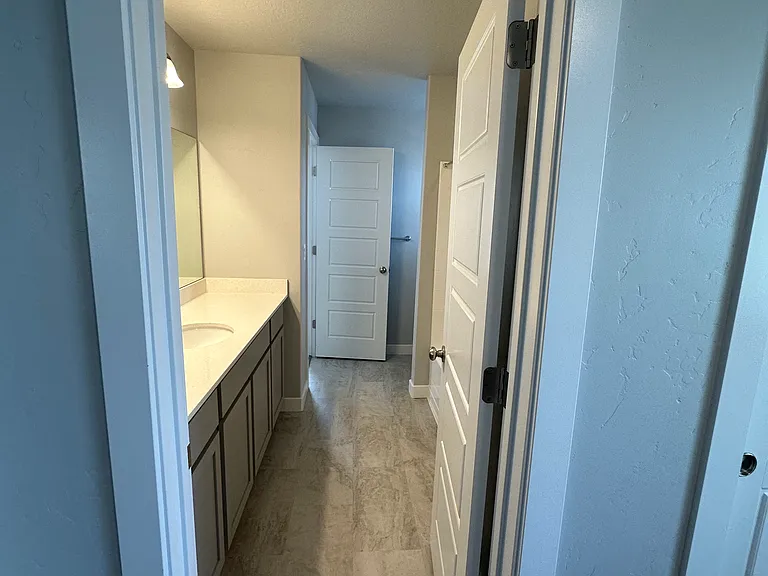 2215 W Bluebird Dr — Photo 14