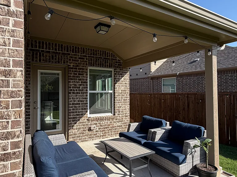 2504 Melrose Dr — Photo 37