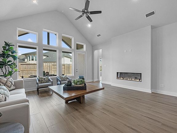 7th image of this home