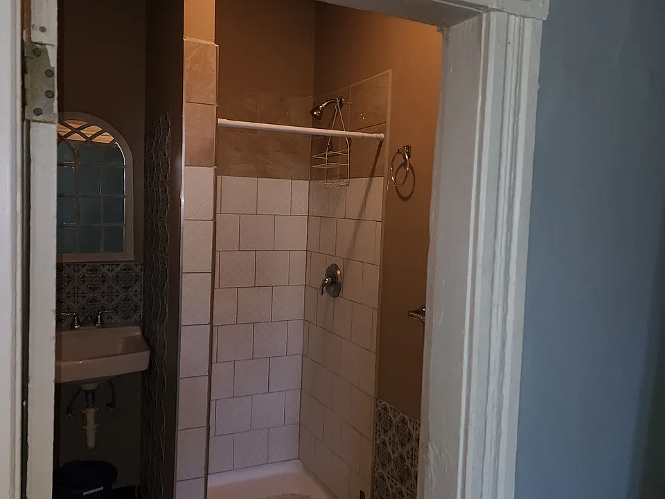 1409 bath 2_08042022
