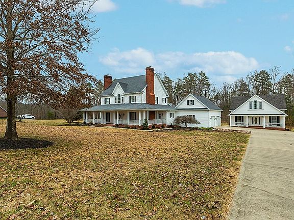 3rd image of 180 Doe Valley Dr