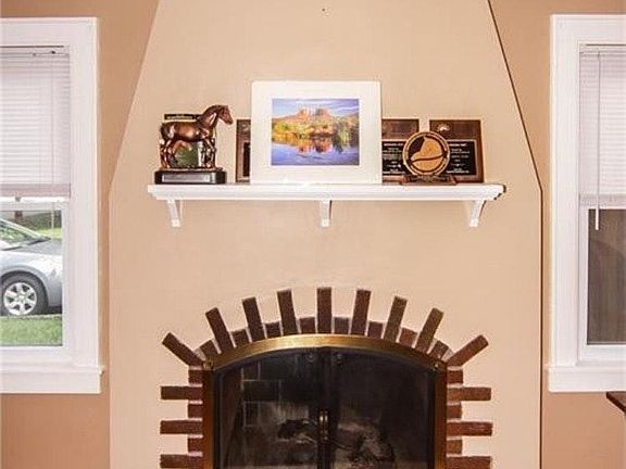 5th image of 5833 Indianola Ave