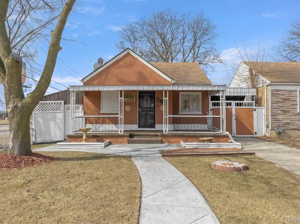 6305 Archdale St, Detroit, MI 48228