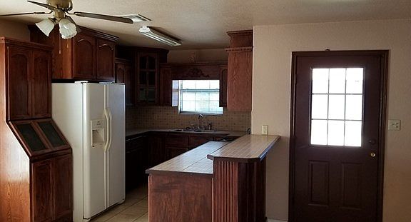 4th image of 1550 Cristin Dr