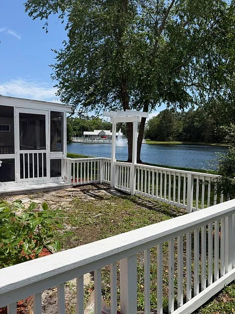 142 Hamilton Dr