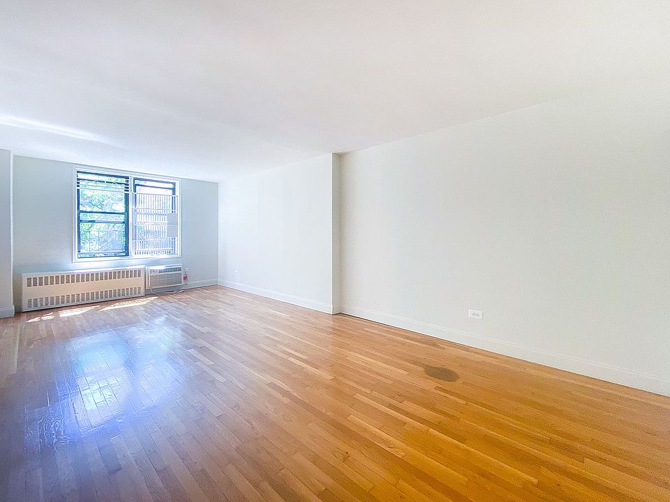 1st image of 320 W 56th St APT 5C