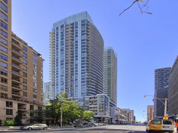 98 Lillian St #1913, Toronto, ON M4S 0A5