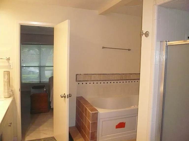 2826 Green Fields Dr — Photo 4