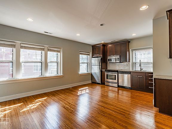 3rd image of 19 W 1st Ave #202