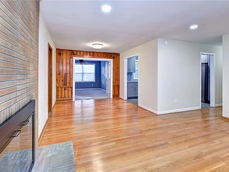 10 Whipple Dr — Photo 21