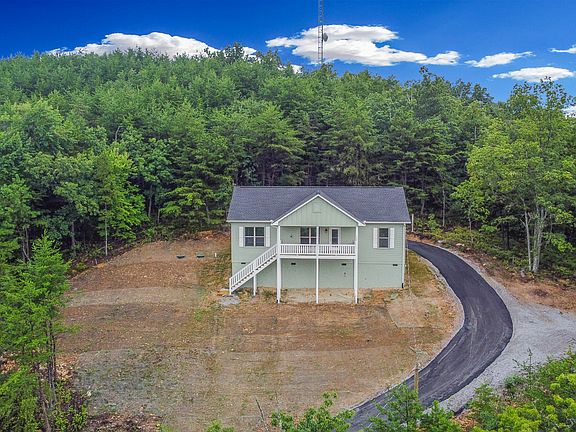 2nd image of 2609 Mountain Blvd